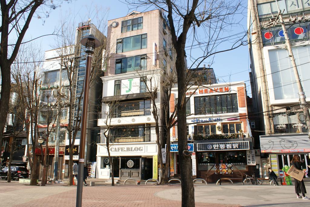 J Guesthouse Seoul Exteriör bild